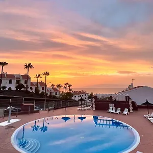 sunshine-beach-apartments.tenerifehoteles.net/